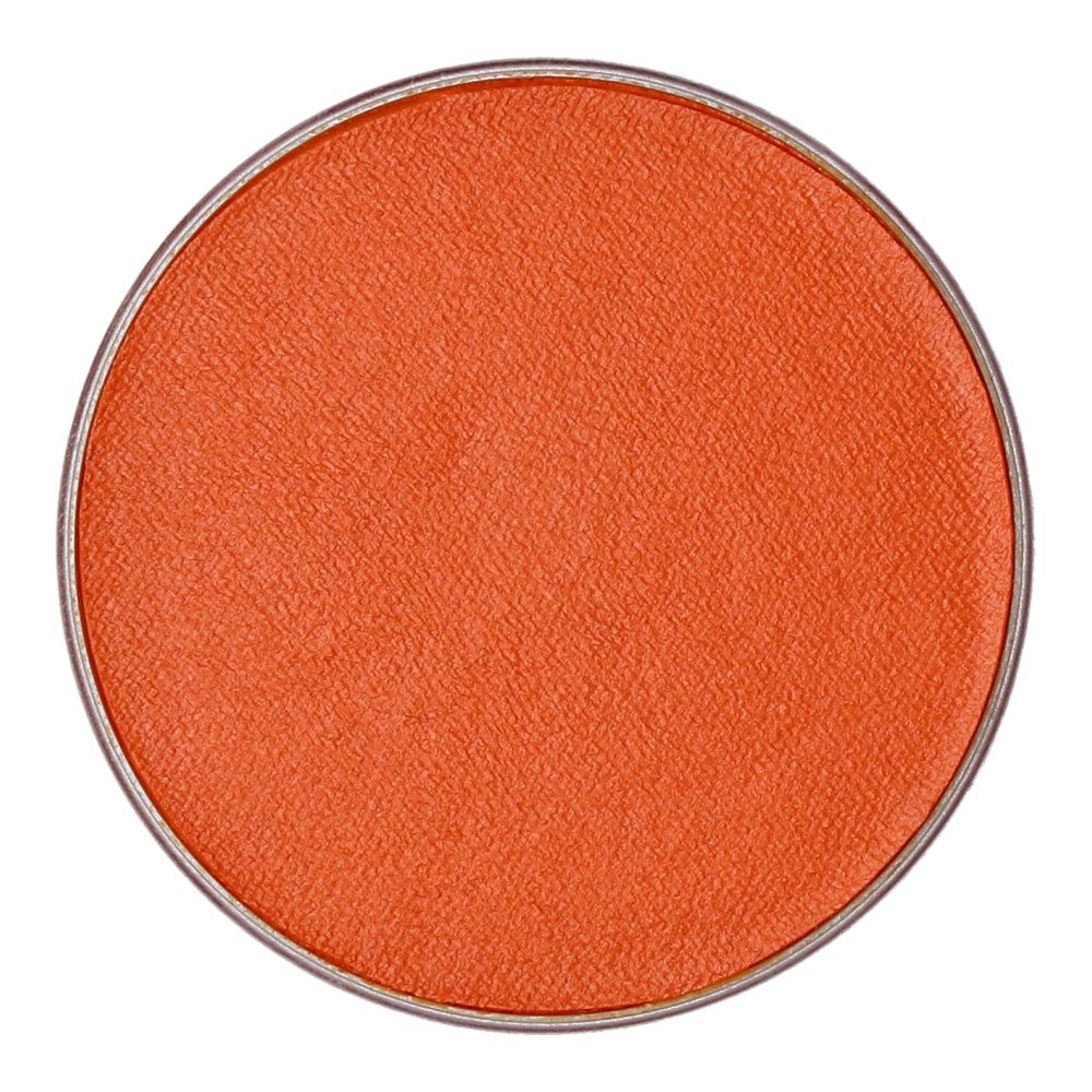Close-up of a round, dark orange watercolor pigment in a metallic pan. The matte texture and consistent color are traits of Infinity Faces Face Paint & Body Paint Aqua Superstar. This 16gr cruelty-free hue exudes vibrant charm.